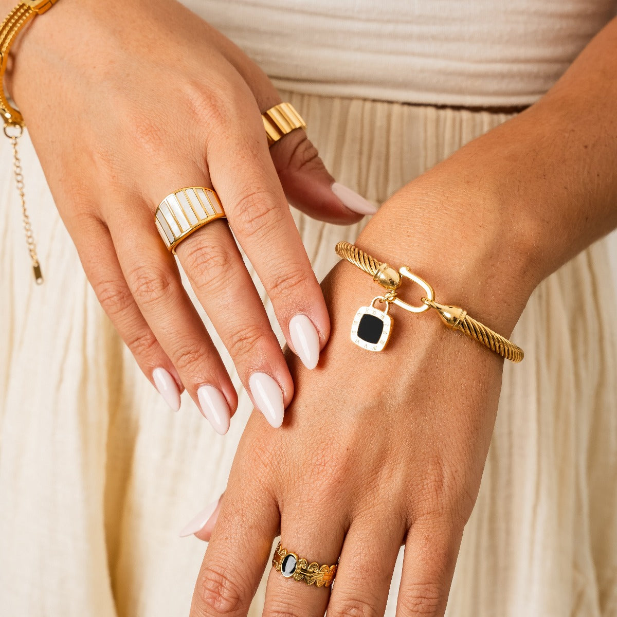 Square Onyx Pendant Bracelet